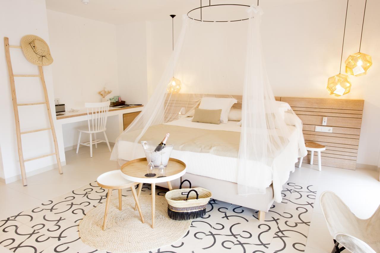 Gatzara Suites Santa Gertrudis Santa Gertrudis  ภายนอก รูปภาพ