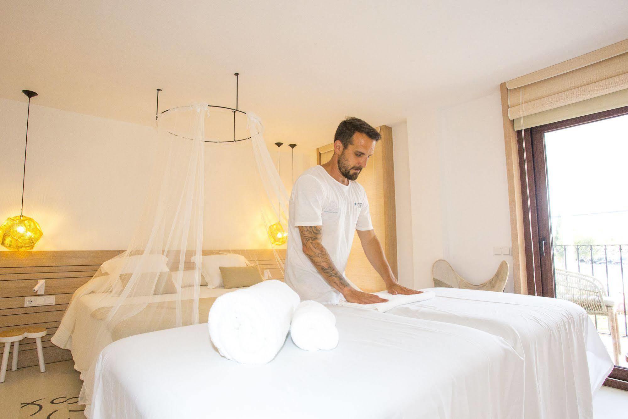 Gatzara Suites Santa Gertrudis Santa Gertrudis  ภายนอก รูปภาพ